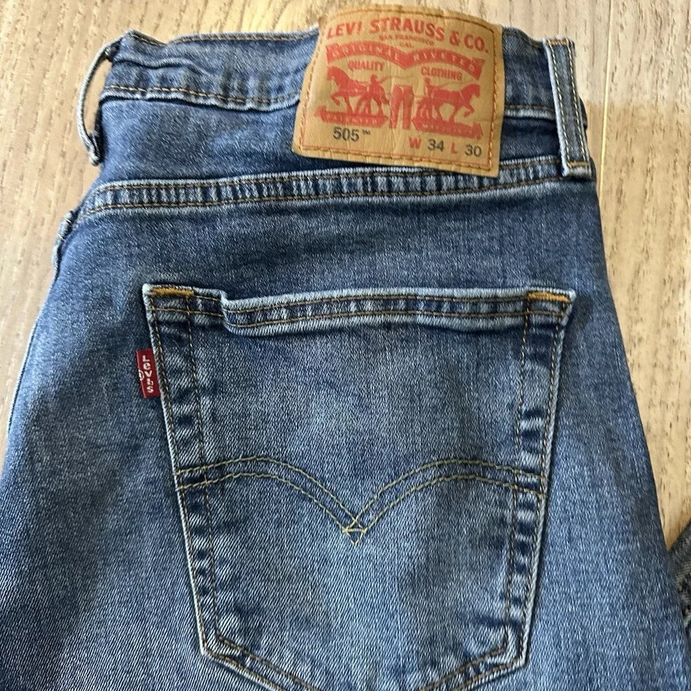 Levi's 505 Jeans Mens‎ Size 34X30 Blue Denim Cotton Classic Regular Straight Fit